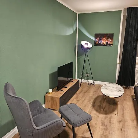 Apartment Sweet - 5 -